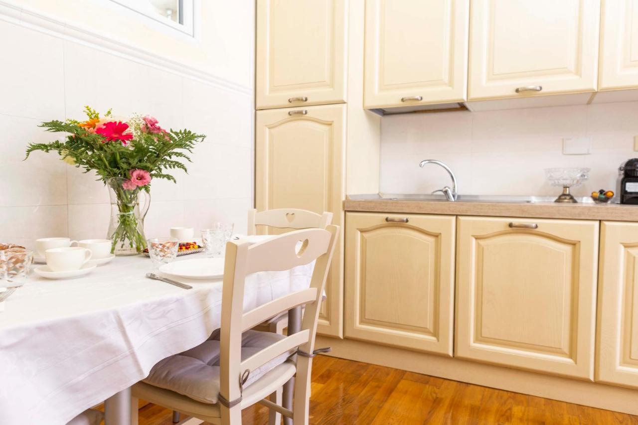 Rome Lucia Apartment エクステリア 写真